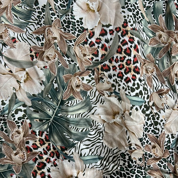 NWOT Lita By Ciara Womens Floral Cheetah Print Shirt Size XL XLARGE - Picture 3 of 4